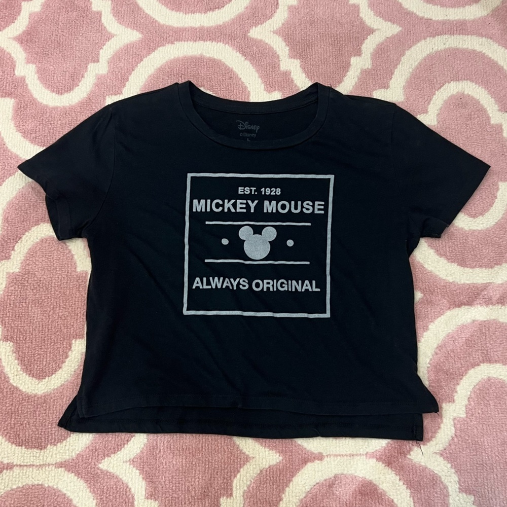 Black Mickey tee